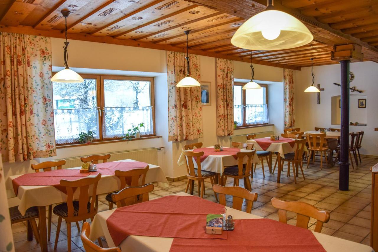 ホテル Gasthof Gruber Wald am Schoberpass エクステリア 写真